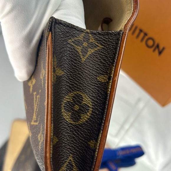 Louis Vuitton LOUIS VUITTON Monogram Pochette GM - Picture 11 of 16